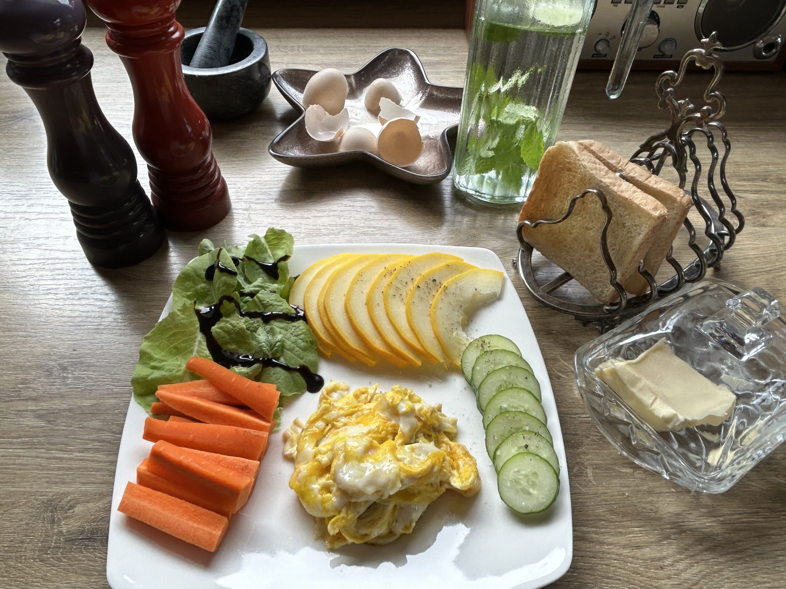 Śniadanie lipcowe  ½ talerza warzyw